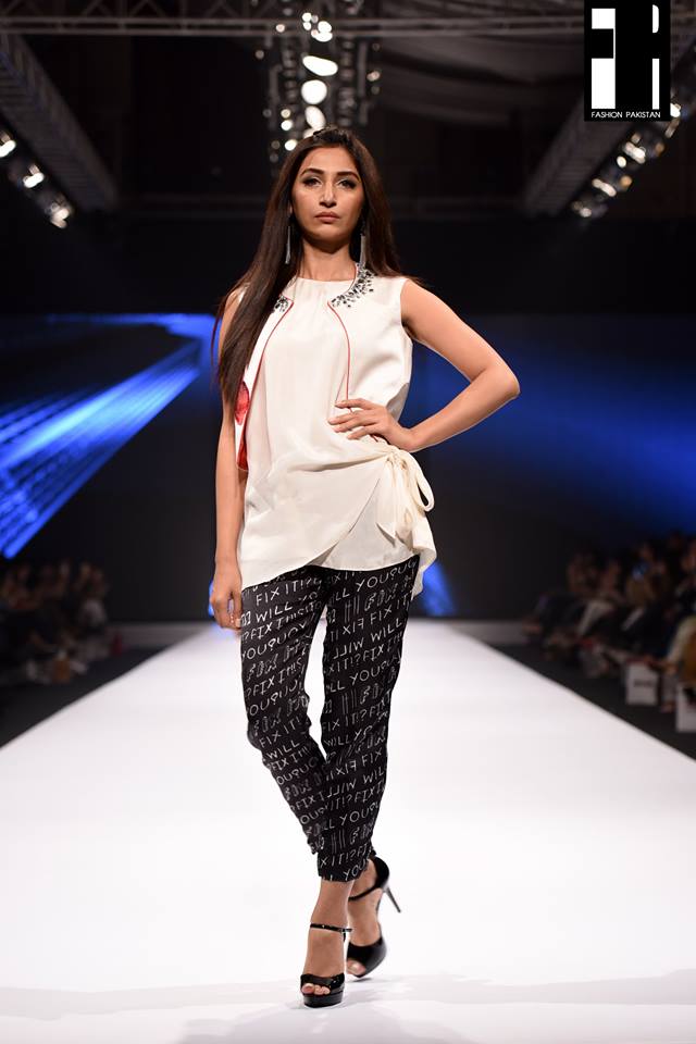 Deepak Perwani-collection-at-fashion-pakistan-week-20