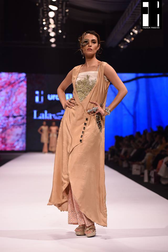 Lala Textiles-collection-at-fashion-pakistan-week-18