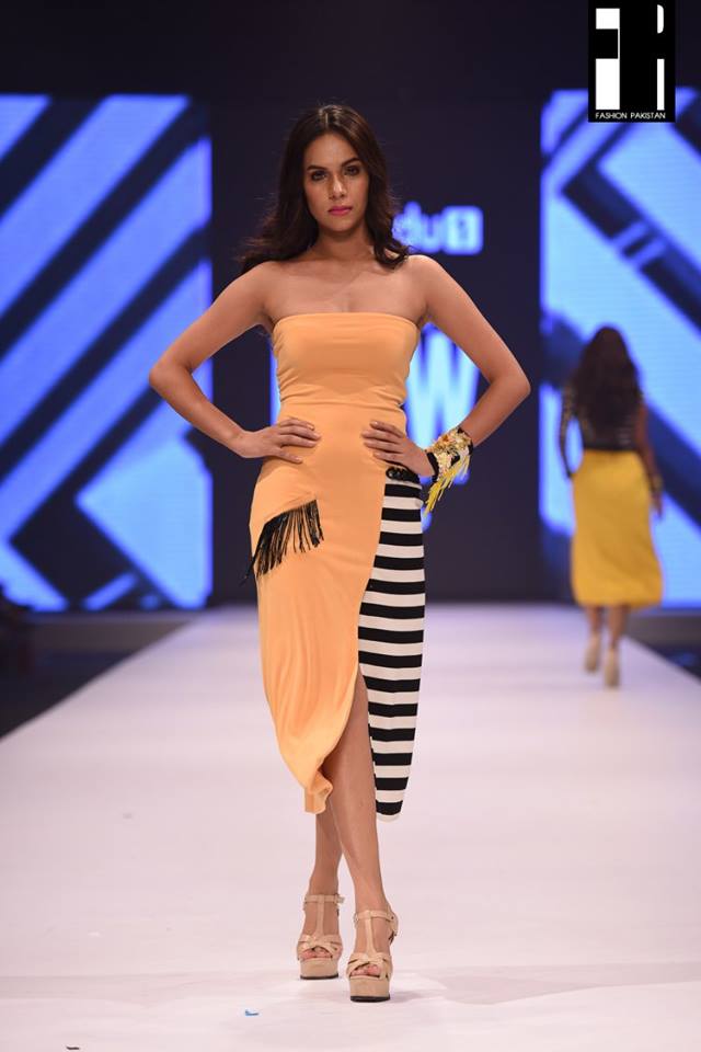 Aamna Aqeel-collection-fashion-pakistan-week-12
