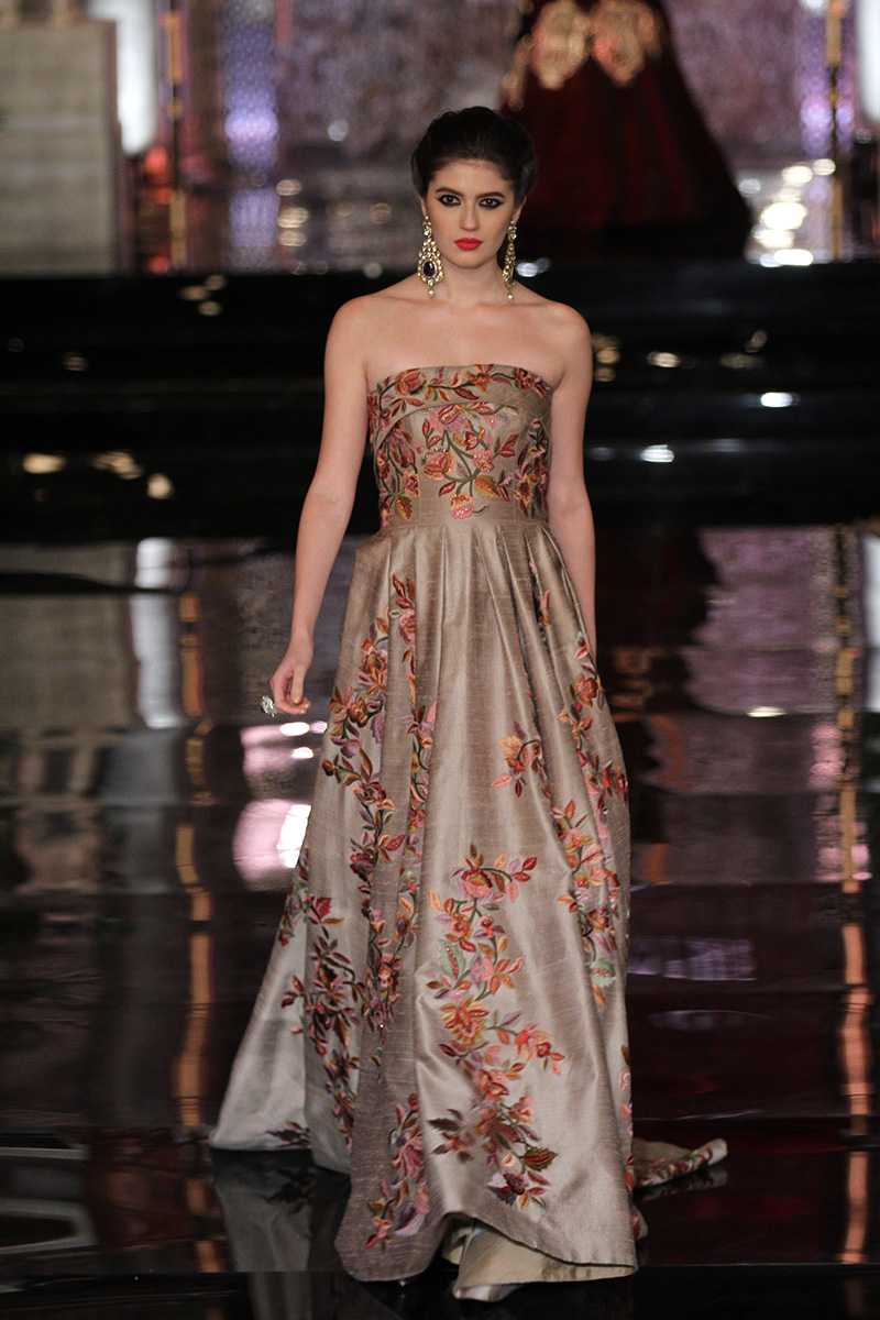 Manish-Malhotra-collection-india-couture-week-2016-25