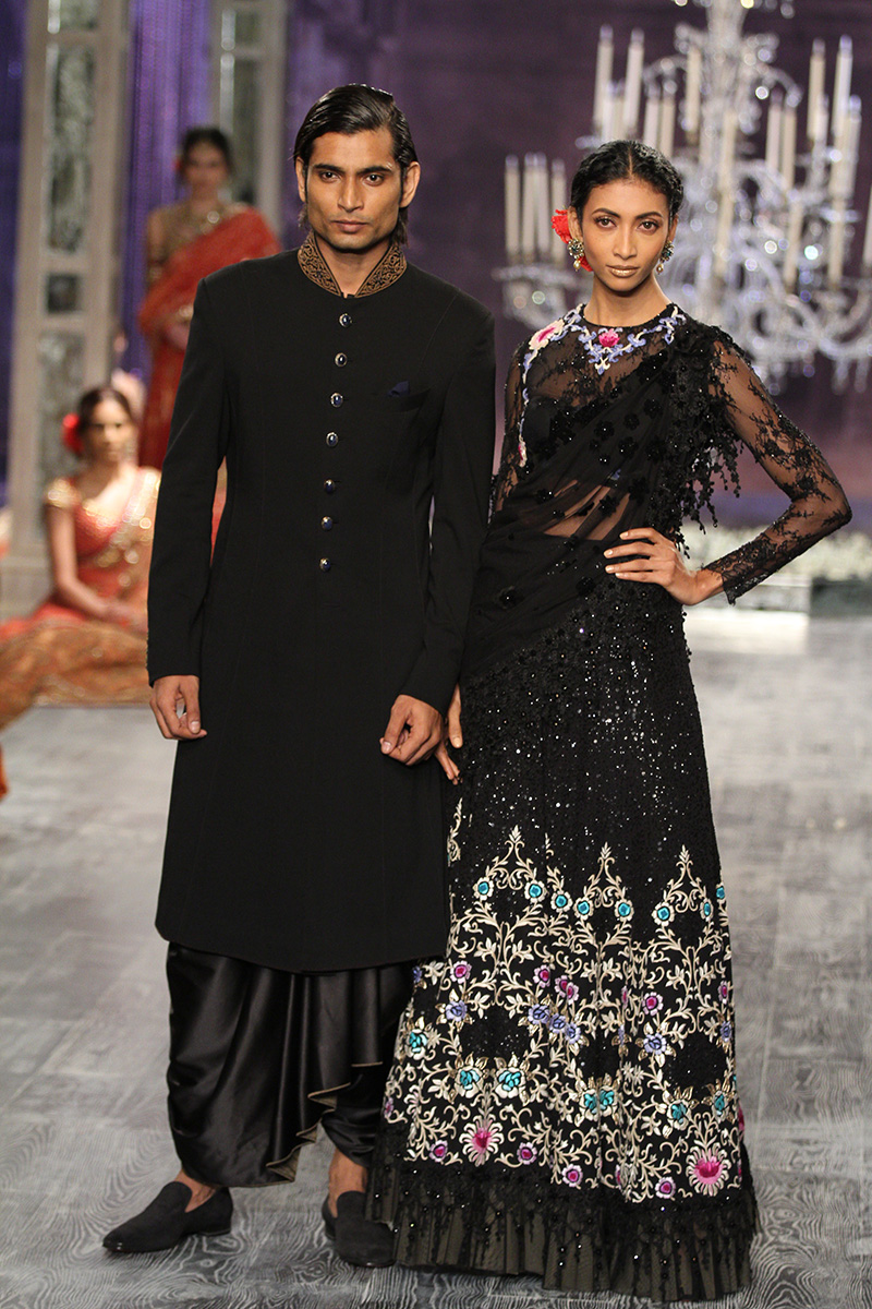 Tarun Tahiliani-india-couture-week-bridal-dresses-18