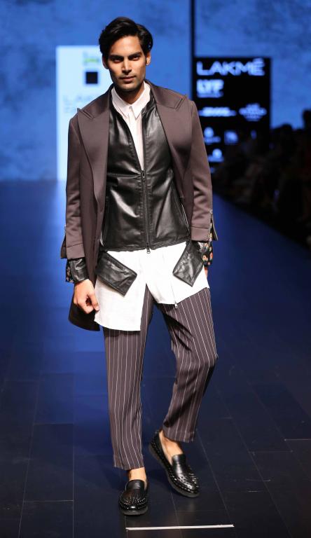 Grazia-Young-Collection-At-lakme-fashion-week-20
