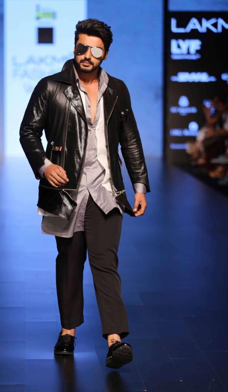 Grazia-Young-Collection-At-lakme-fashion-week-21