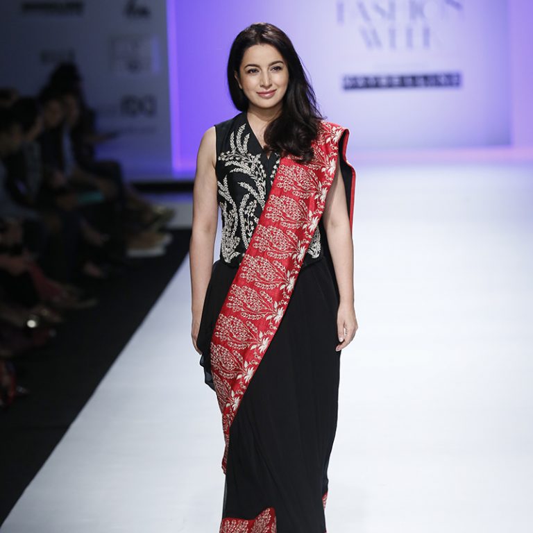 kavita-bhartia-at-amazon-india-fashion-week-2007-17