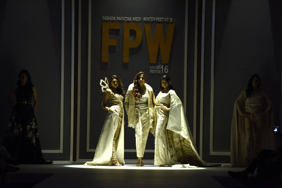 shehla-chatoor-bridal-collection-at-fpw-winter-festive-2016-0