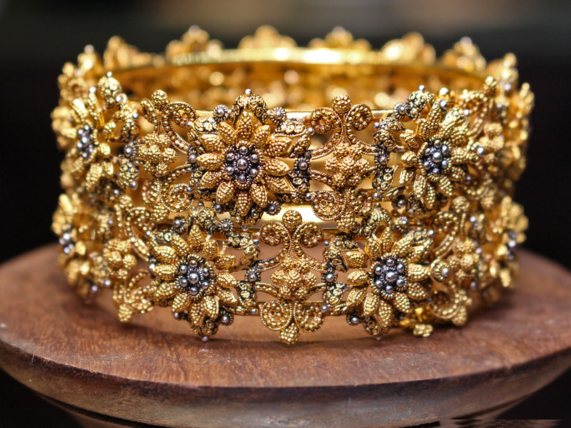 Buy quality 18k Rose Gold Delicate Quad Diamond Bracelet in Ahmedabad