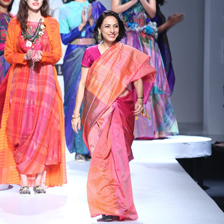 krishna-mehta-at-amazon-india-fashion-week-2017-21