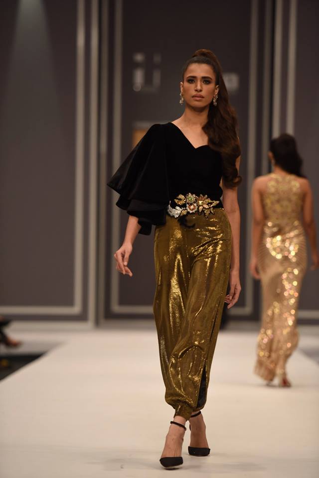 maheen-karim-winter-collection-at-fpw-winter-festive-2016-11