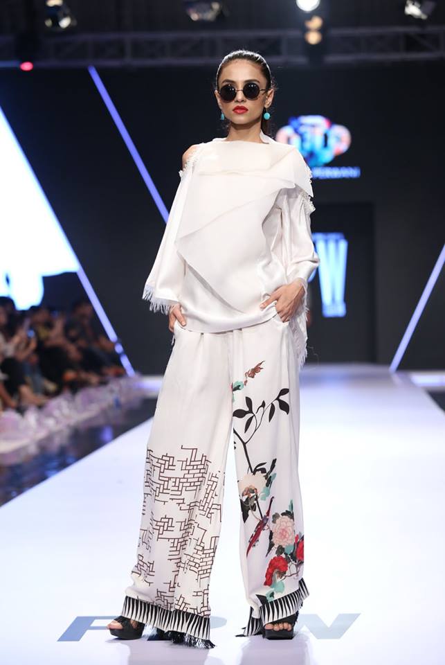 Black is the New White By Deepak Perwani At FPW 2018 - PK Vogue