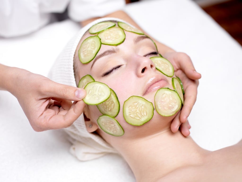 DIY Homemade Cucumber And Tomato Face Masks For Smooth Skin - PK Vogue