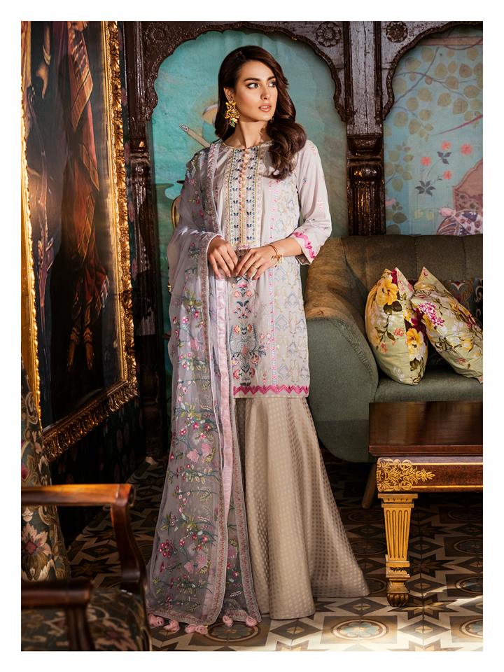 Daur-e-Hayat Lawn 2019 By Qalamkar